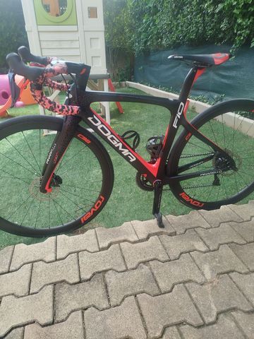 Gebrauchtes Pinarello Dogma F10 Rim Ultegra Di2 Bike 2020 2020 Road & Gravel