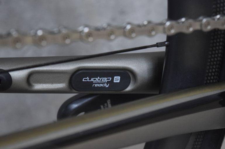 Used Trek Émonda SL 6 Disc 2018 2018 Road & Gravel — image 10 of 16