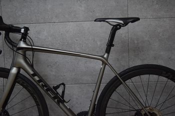 Used Trek Émonda SL 6 Disc 2018 2018 Road & Gravel — image 14 of 16
