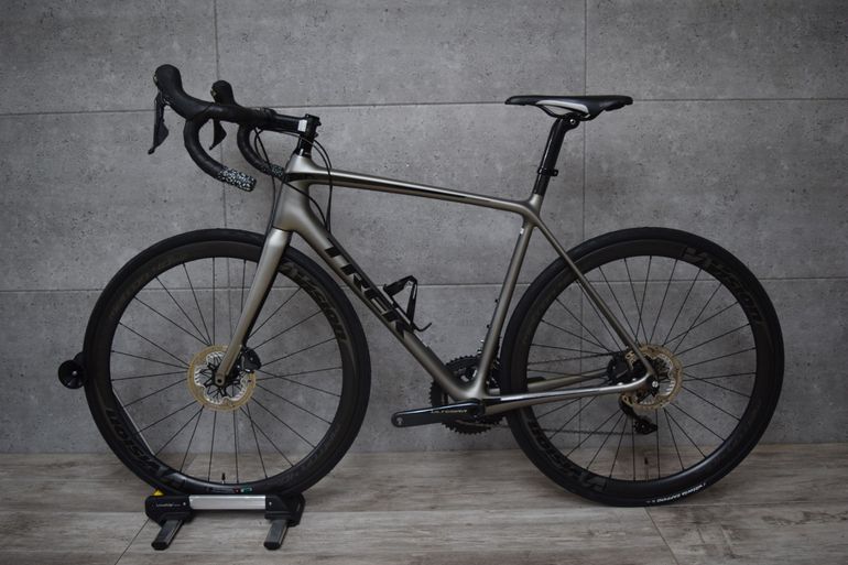 Used Trek Émonda SL 6 Disc 2018 2018 Road & Gravel — image 11 of 16