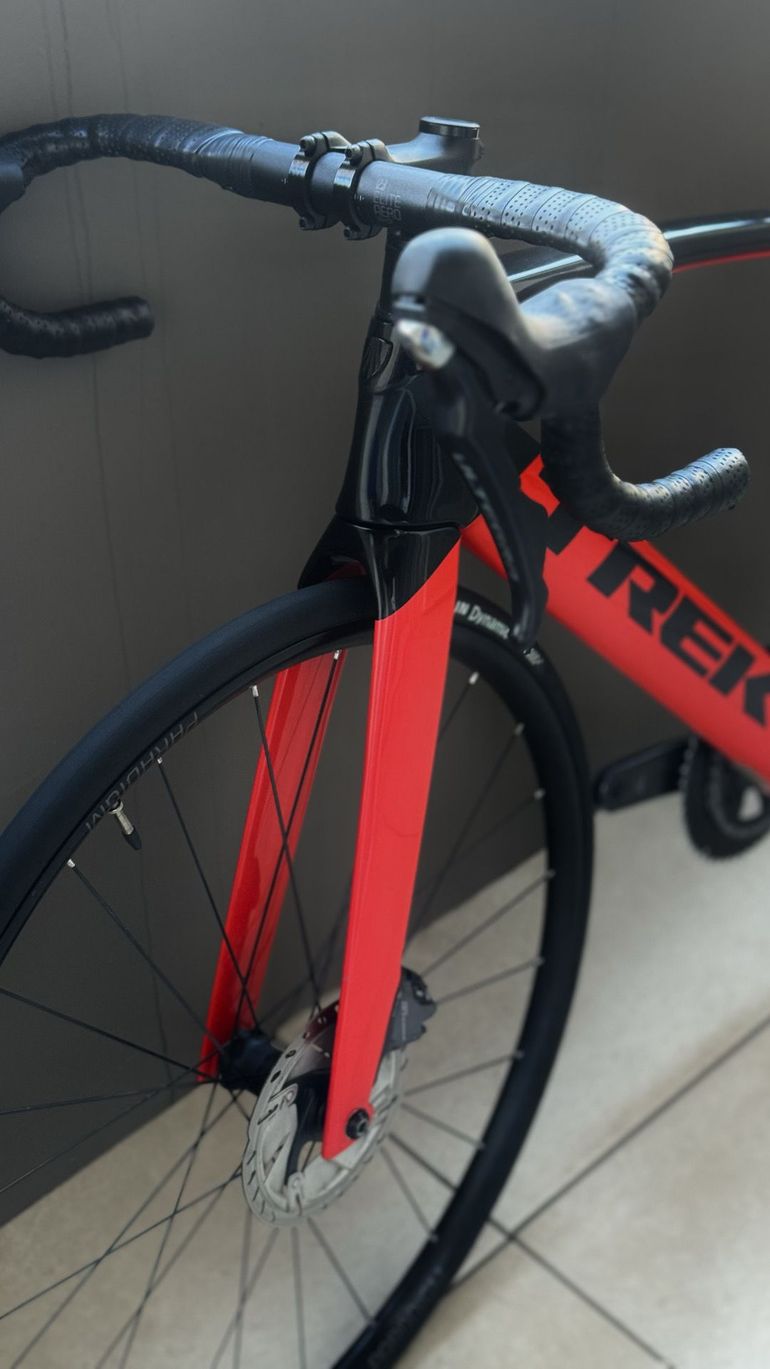 Used Trek Madone SL 6 Disc 2020 2020 Road & Gravel, Red — image 11 of 15