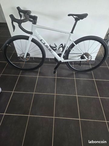 Cube Attain C62 SLX 2025 Road & Gravel usato, Bianco — immagine 2 di 3