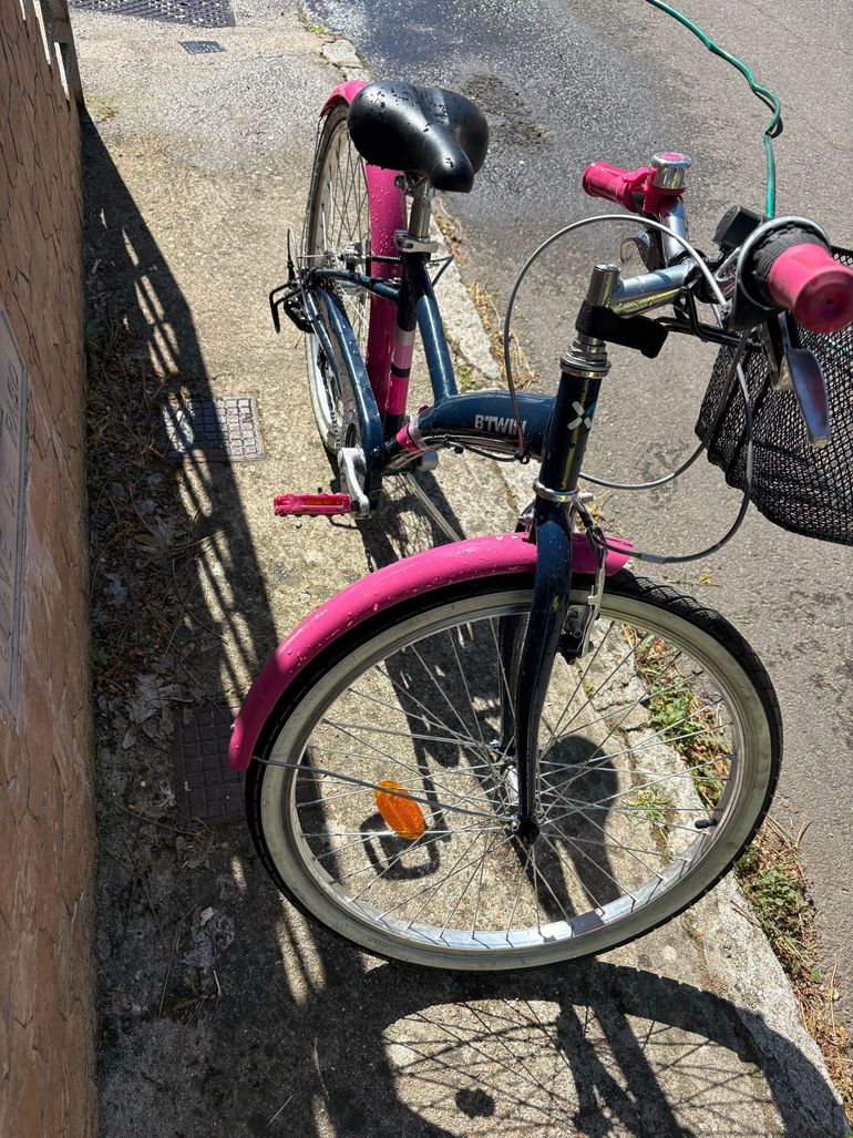 Used B Twin Original Youth — image 6 of 7
