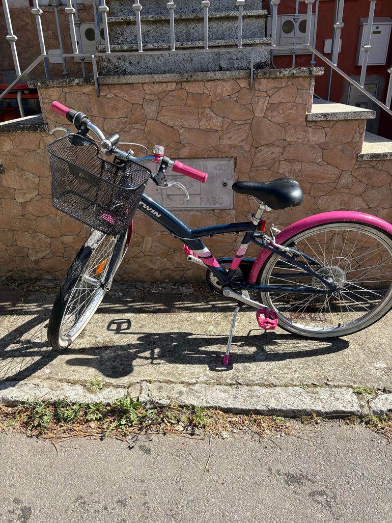 Used B Twin Original Youth — image 1 of 7