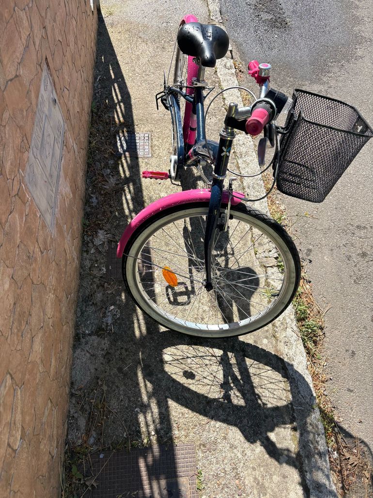 Used B Twin Original Youth — image 4 of 7