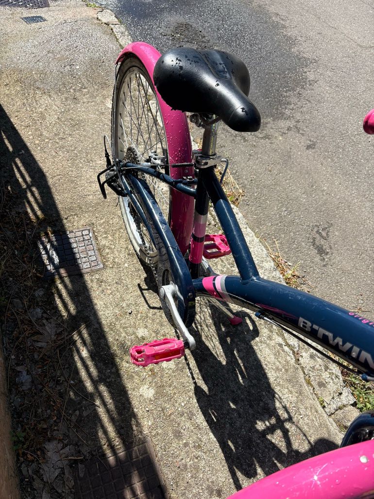 Used B Twin Original Youth — image 3 of 7