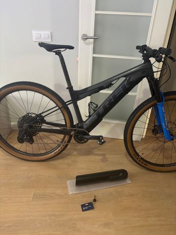 Used Trek e caliber 9.6 Carbono 2023 Mountainbike — image 6 of 14