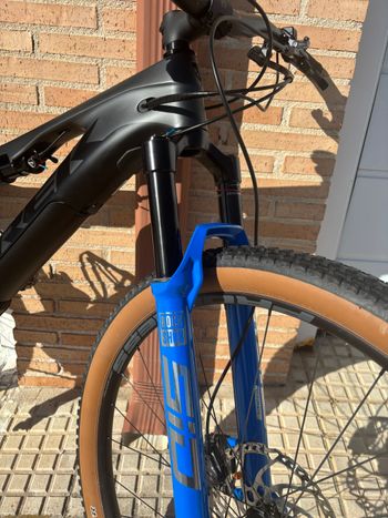 Used Trek e caliber 9.6 Carbono 2023 Mountainbike — image 12 of 14