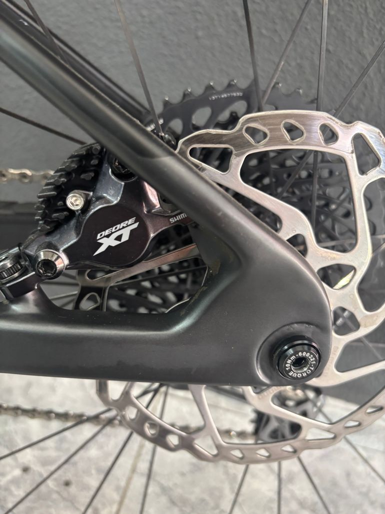 Used Trek e caliber 9.6 Carbono 2022 Mountainbike, Light Gray — image 9 of 24
