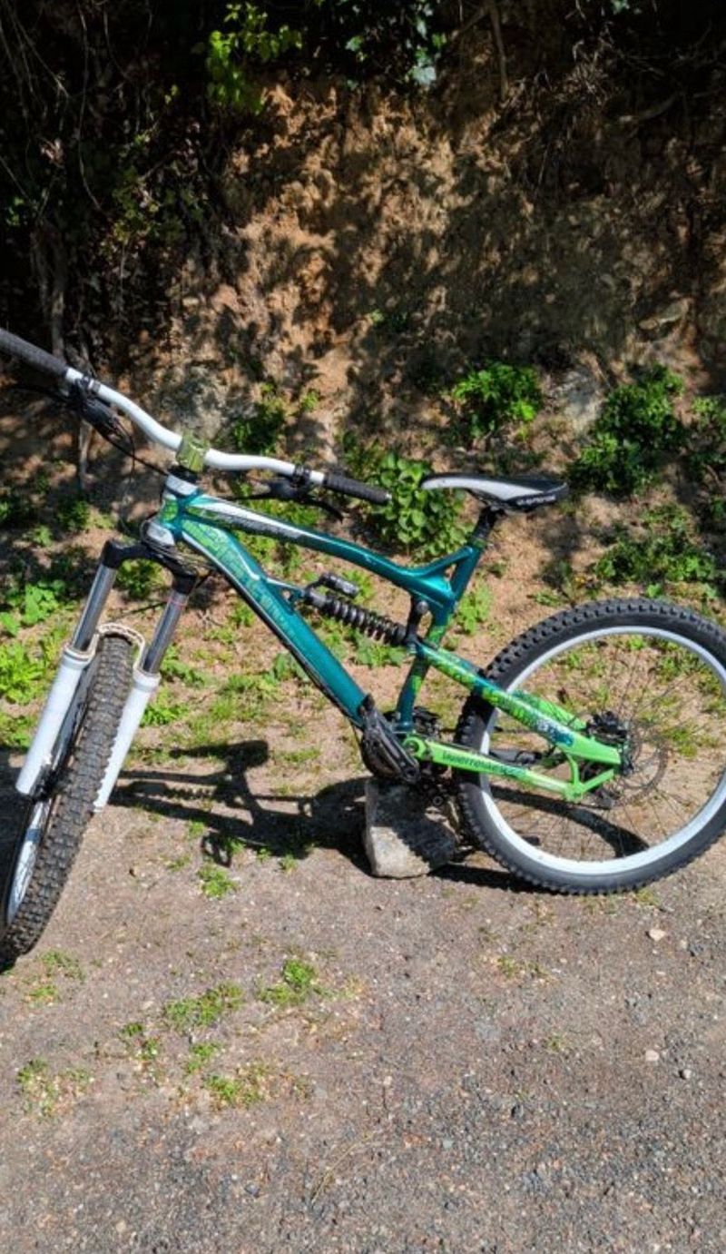 Used Lapierre VTT 2012 Mountainbike, Green — image 1 of 9