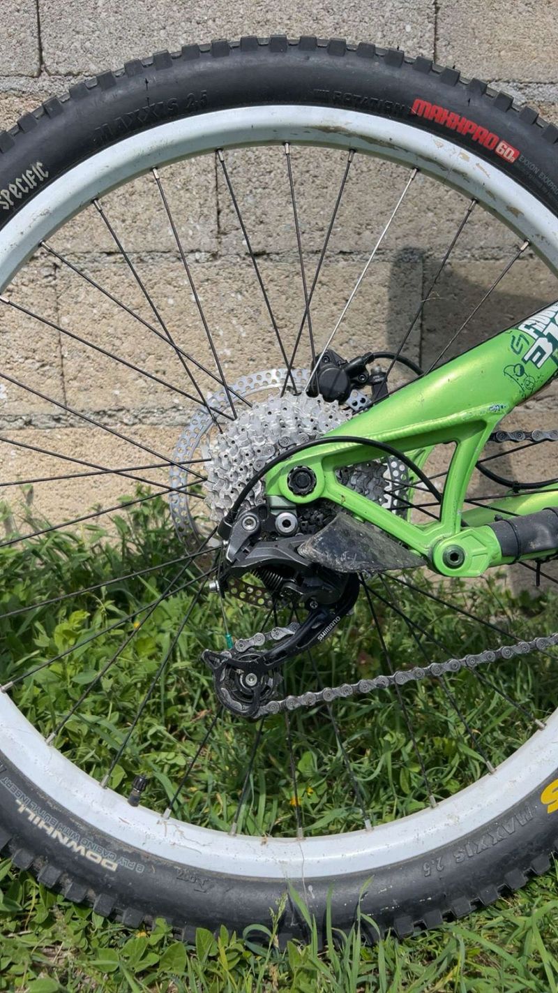 Used Lapierre VTT 2012 Mountainbike, Green — image 8 of 9