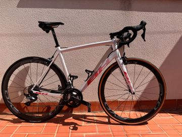 Used BH Custom Shimano Ultegra 2019 Road & Gravel, White — image 2 of 15