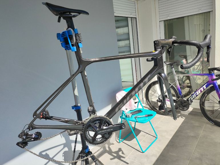 Used Giant TCR Advanced SL Disc 0 2024 Frameset 2024 Road & Gravel, Black — image 1 of 15