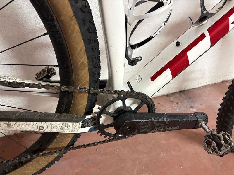 Used Trek Procaliber 9.8 2021 2021 Mountainbike, Red, 29 — image 4 of 6