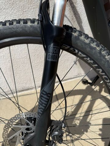 Used Trek Powerfly 5 2018 2018 Mountainbike, Black, 27.5, 29 — image 3 of 3