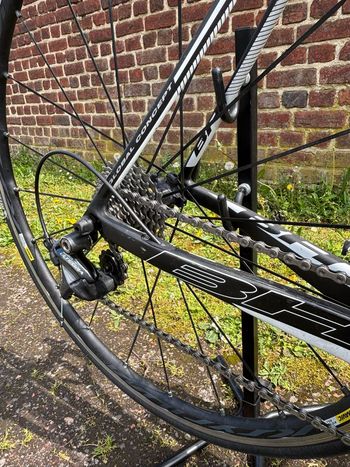 Used BH G6 Pro Ultegra 2016 2016 Road & Gravel — image 15 of 17