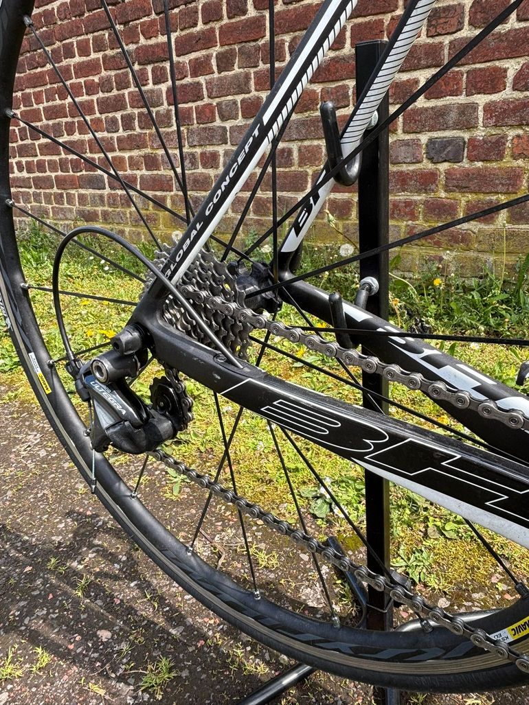 Used BH G6 Pro Ultegra 2016 2016 Road & Gravel — image 15 of 17
