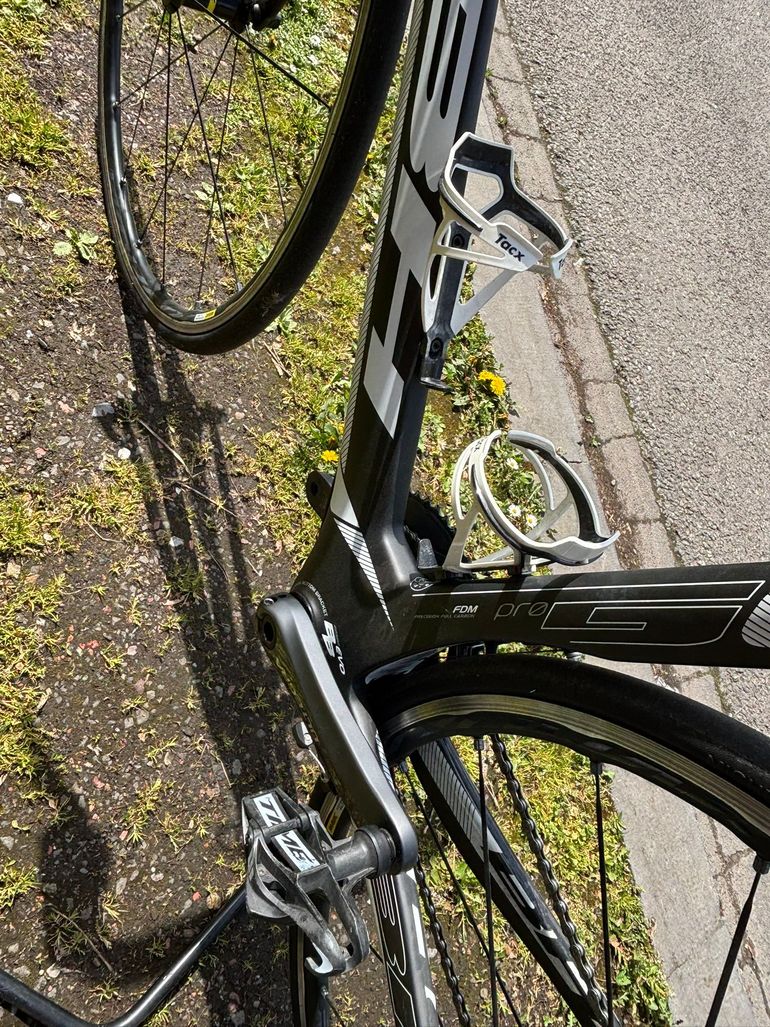 Used BH G6 Pro Ultegra 2016 2016 Road & Gravel — image 11 of 17