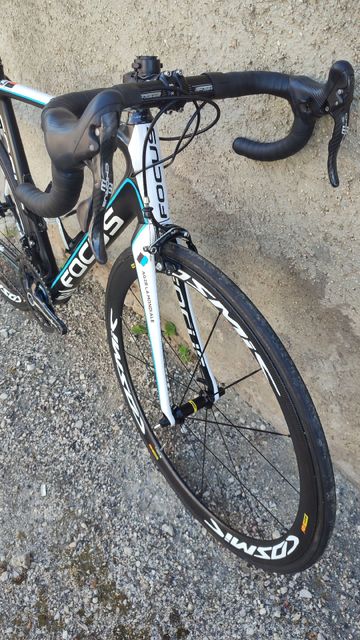 Used Focus Izalco Campagnolo Chorus 2013 Road & Gravel, White — image 2 of 4