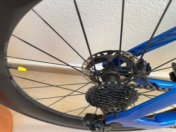 Gebrauchtes Canyon Speedmax CFR Disc Di2 2022 2022 Road & Gravel, Blau — Bild 6 von 25