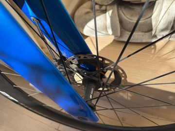 Gebrauchtes Canyon Speedmax CFR Disc Di2 2022 2022 Road & Gravel, Blau — Bild 13 von 25