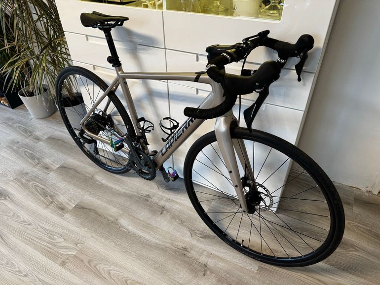 Used Lapierre e-Sensium 3.2 2022 2022 Road & Gravel — image 1 of 11