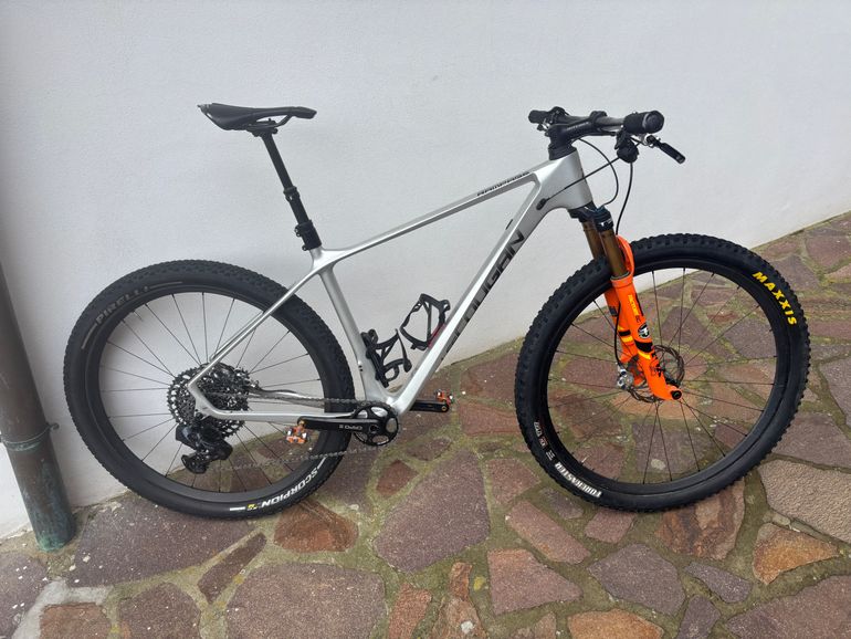 Used Lee Cougan Rampage SRAM Force eTap AXS 2022 Mountainbike, Hellgrau — image 1 of 12
