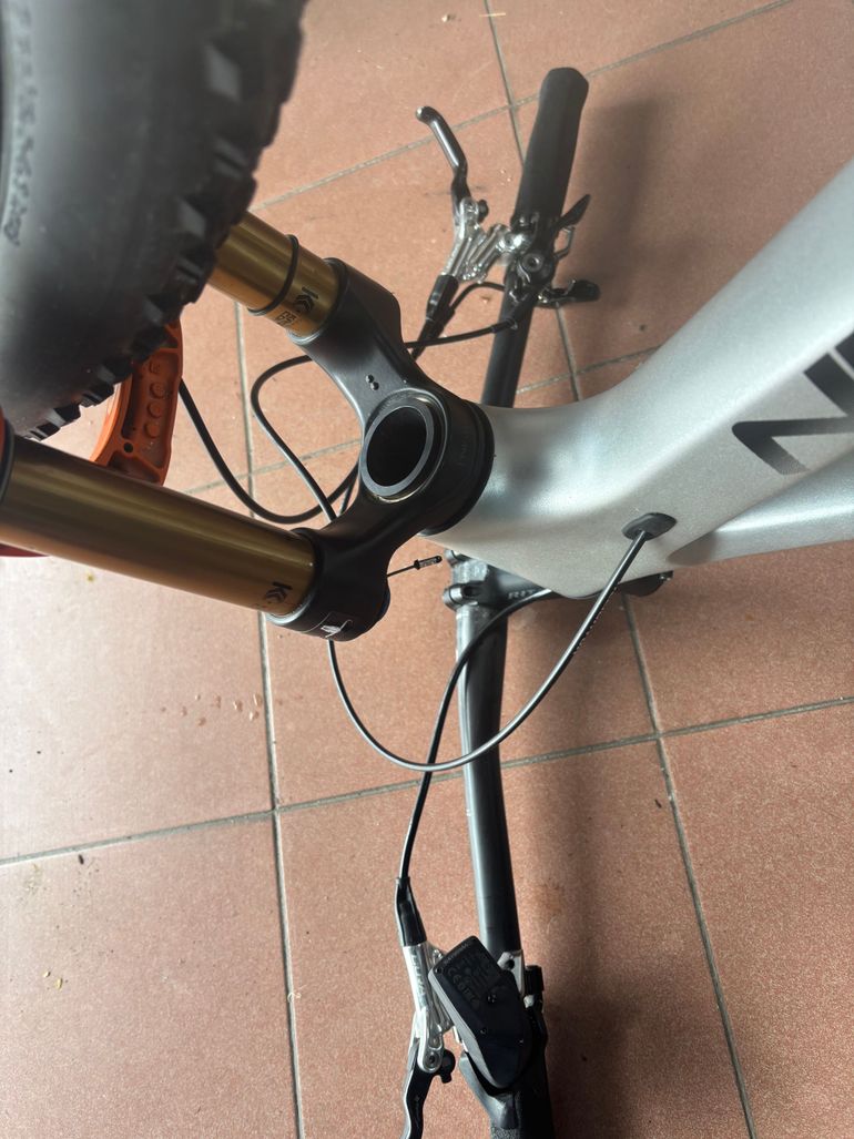 Used Lee Cougan Rampage SRAM Force eTap AXS 2022 Mountainbike, Hellgrau — image 2 of 12