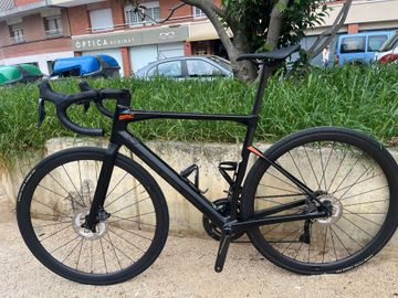 Used BMC Roadmachine 01 FOUR 2021 2021 Road & Gravel, Black — image 10 of 10