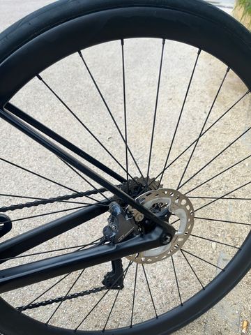 Used BMC Roadmachine 01 FOUR 2021 2021 Road & Gravel, Black — image 8 of 10