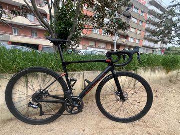 Used BMC Roadmachine 01 FOUR 2021 2021 Road & Gravel, Black — image 3 of 10