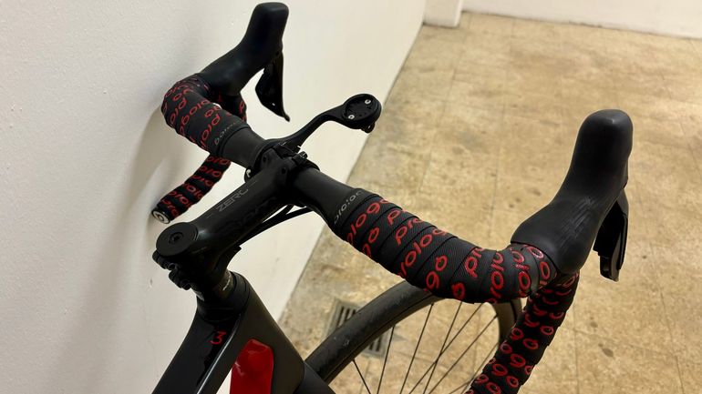Used Colnago V3 Disc 105 Bike 2023 2023 Road & Gravel — image 10 of 10