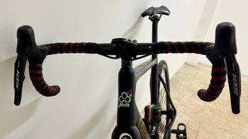 Used Colnago V3 Disc 105 Bike 2023 2023 Road & Gravel — image 7 of 10