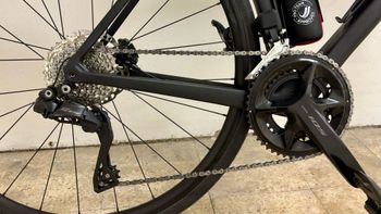 Used Colnago V3 Disc 105 Bike 2023 2023 Road & Gravel — image 3 of 10