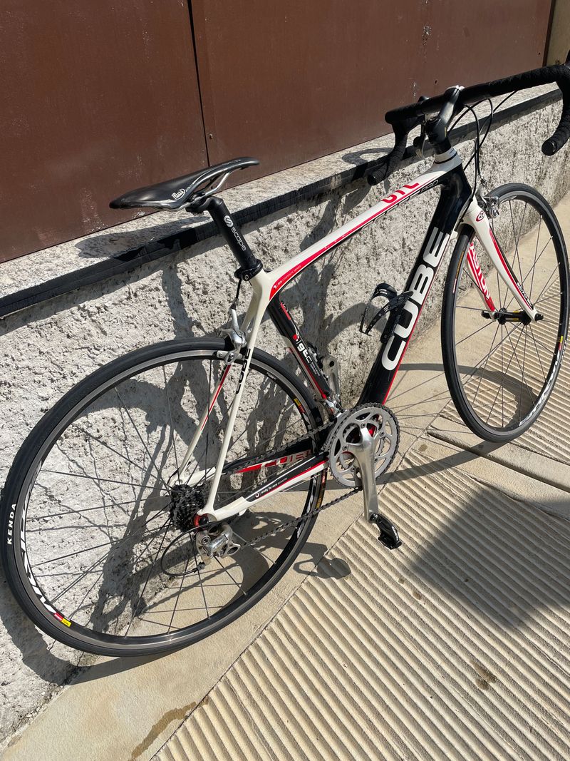 Used CUBE agree C:62 Pro 2016 2016 Road & Gravel, White — image 1 of 7