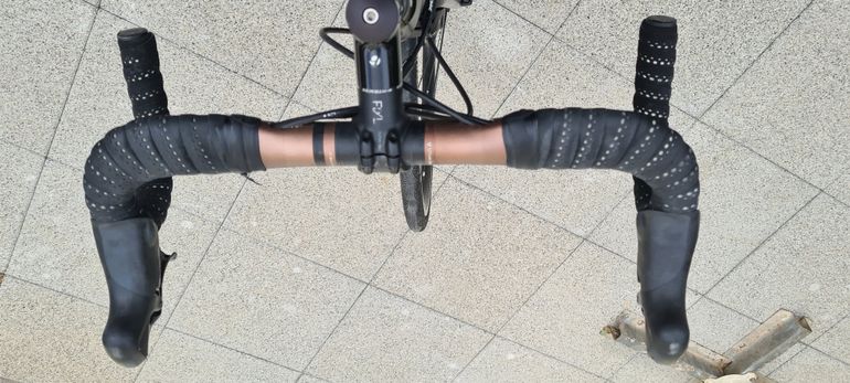 Used Trek Madone Shimano Dura Ace 2014 Road & Gravel, Black — image 8 of 9