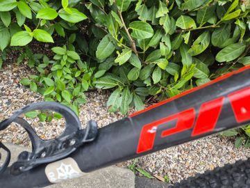 Gebrauchtes Pivot Les Shimano XTR 2023 Mountainbike, Hellgrau — Bild 2 von 7