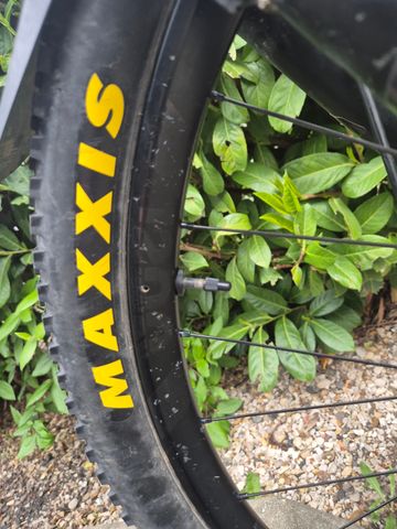 Gebrauchtes Pivot Les Shimano XTR 2023 Mountainbike, Hellgrau — Bild 7 von 7