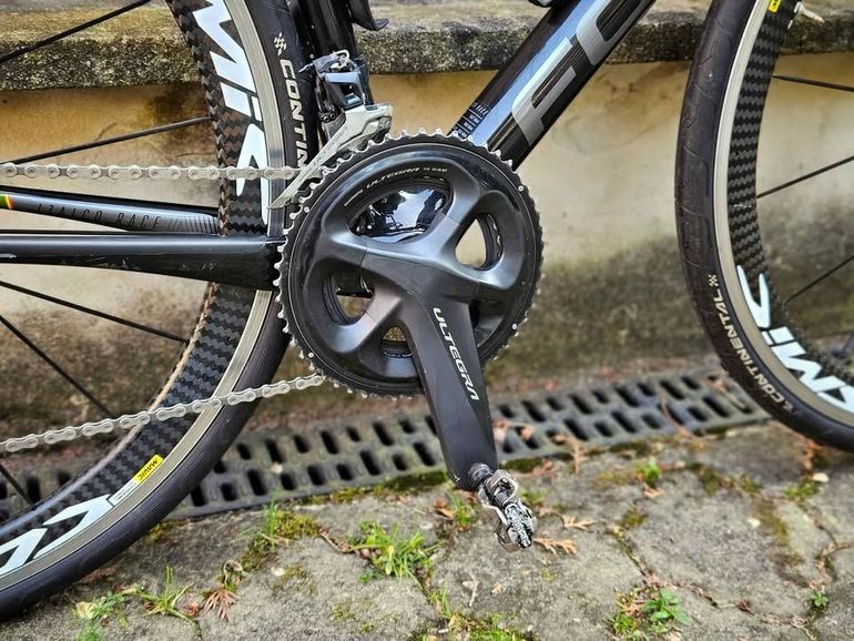 Used Focus IZALCO RACE 9.8 2020 2020 Road & Gravel, Black — image 3 of 5