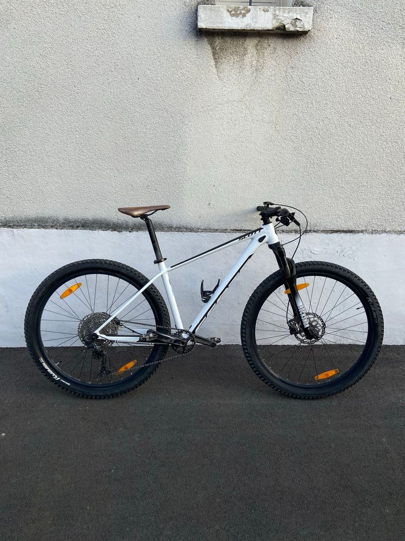Scott Scale 965 2022 2022 MTB usato