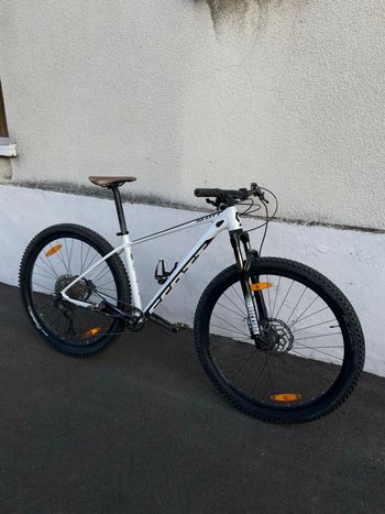 Used Scott Scale 965 2022 2022 Mountainbike, White, 29 — image 4 of 21
