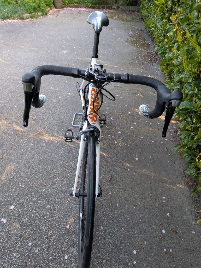 Used Giant TCR SL 2 2013 2013 Road & Gravel, White — image 2 of 7