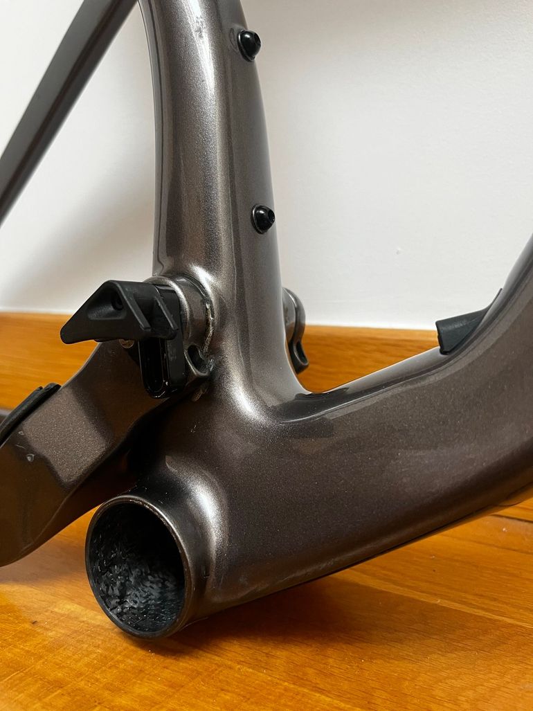 Used Orbea Oiz Frameset 2021 Mountainbike, Black — image 9 of 27