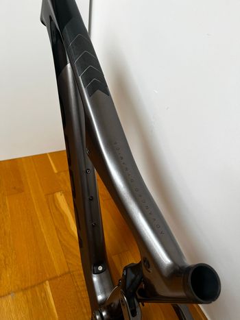 Used Orbea Oiz Frameset 2021 Mountainbike, Black — image 19 of 27