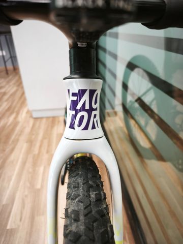 Gebrauchtes Factor Rapha AMANI Edition Shimano Ultegra Di2 2024 Road & Gravel, Weiß — Bild 8 von 15