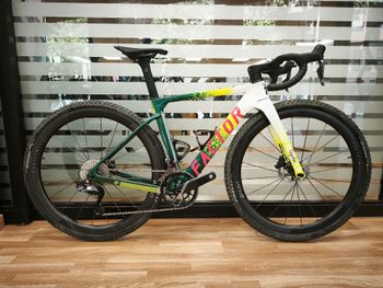 Factor, Rapha AMANI Edition Shimano Ultegra Di2
