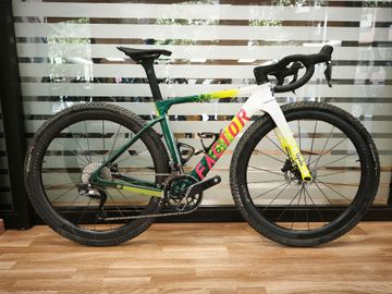 Used Factor Rapha AMANI Edition Shimano Ultegra Di2 2024 Road & Gravel