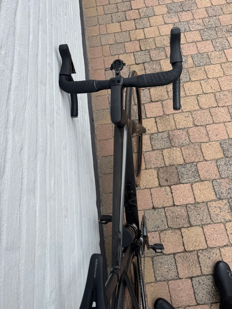Used Scott Addict SRAM Rival eTap AXS 2022 Road & Gravel, Black — image 5 of 8
