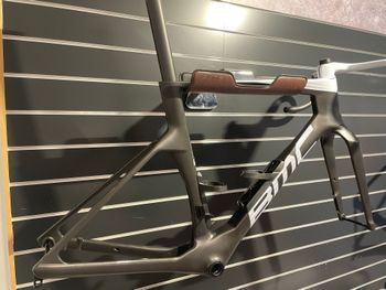 Used BMC Teammachine R 01 MOD 2024 Frameset 2024 Road & Gravel — image 3 of 4