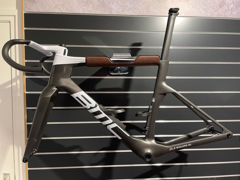 Käytetty BMC Teammachine R 01 MOD 2024 Frameset 2024 Road & Gravel — kuva 2 / 4